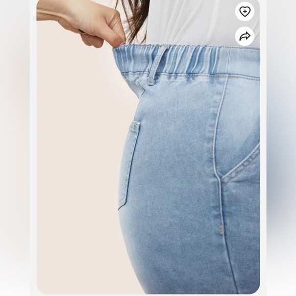 BloomChic Plus Size XL Light Blue Cropped Jeans with Drawstring us16 - Picture 3 of 5